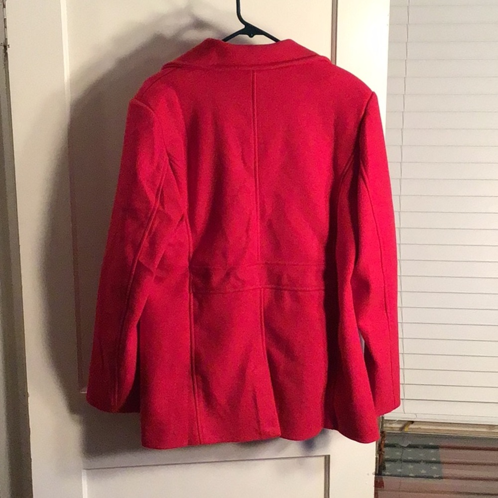 Red coat. - Picture 2 of 3